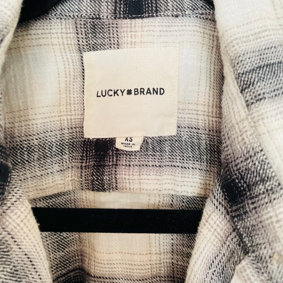 Lucky Brand Women's Checkered flannel shirt - Picture 2 of 7